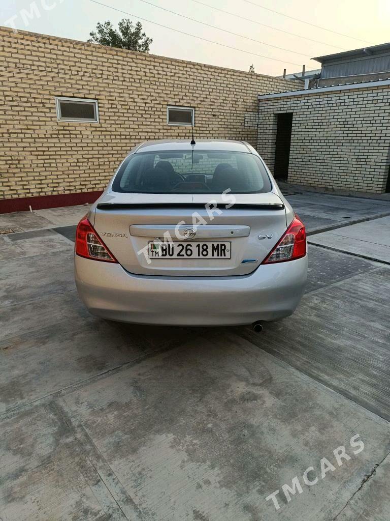 Nissan Versa 2012 - 115 000 TMT - Мары - img 1