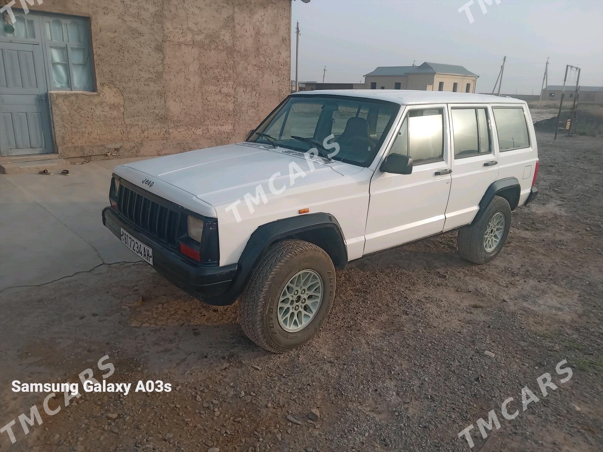 Jeep Cherokee 1996 - 23 000 TMT - Серахс - img 1