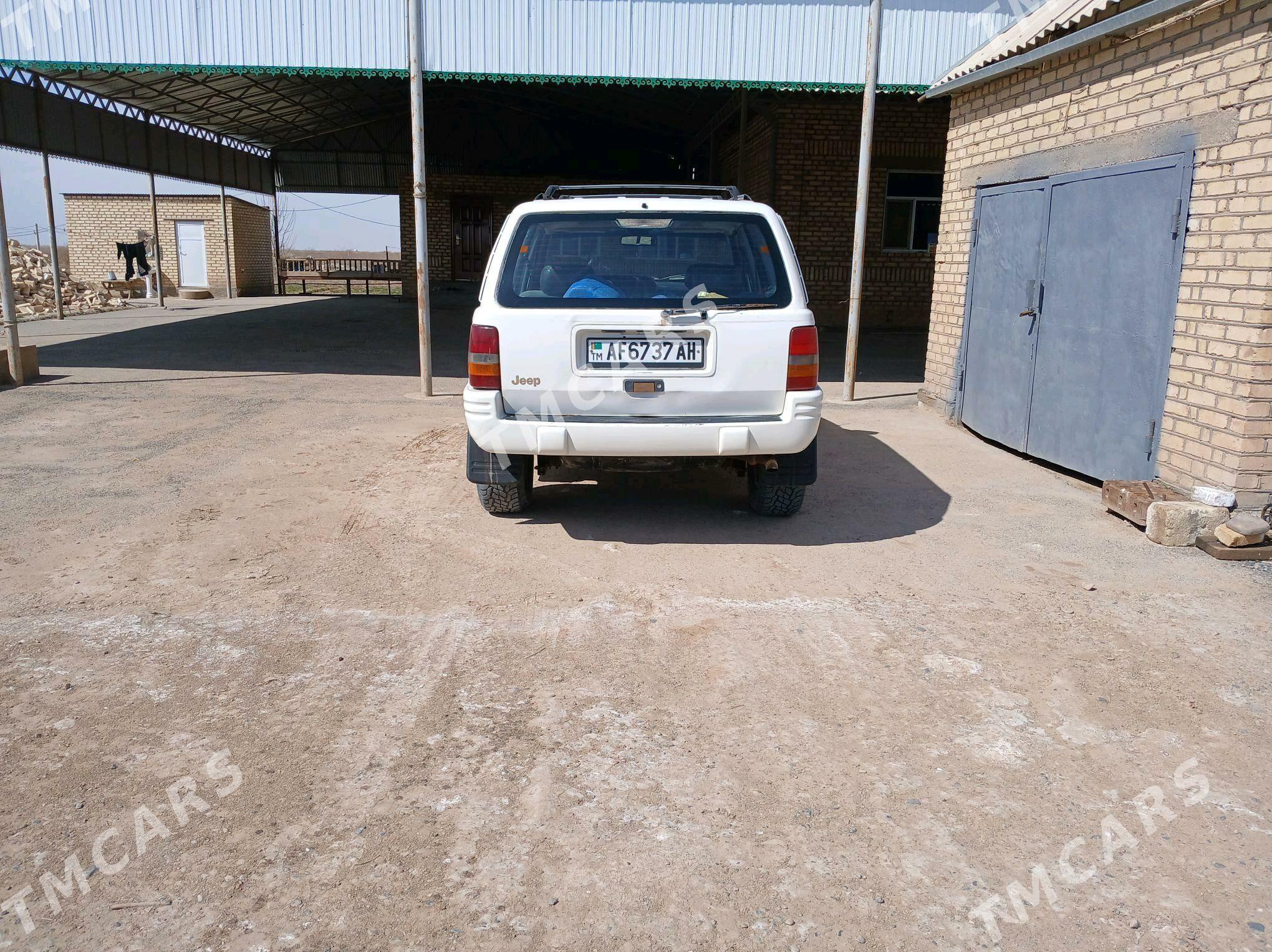 Jeep Grand Cherokee 1996 - 60 000 TMT - Babadaýhan - img 4