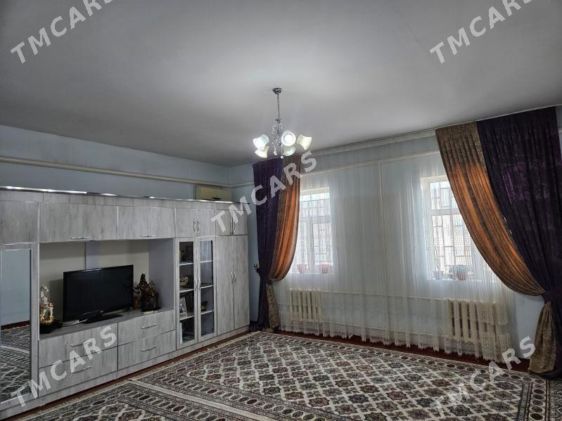 Kafe Meçtanyñ yanynda 5 etaž - Daşoguz - img 7