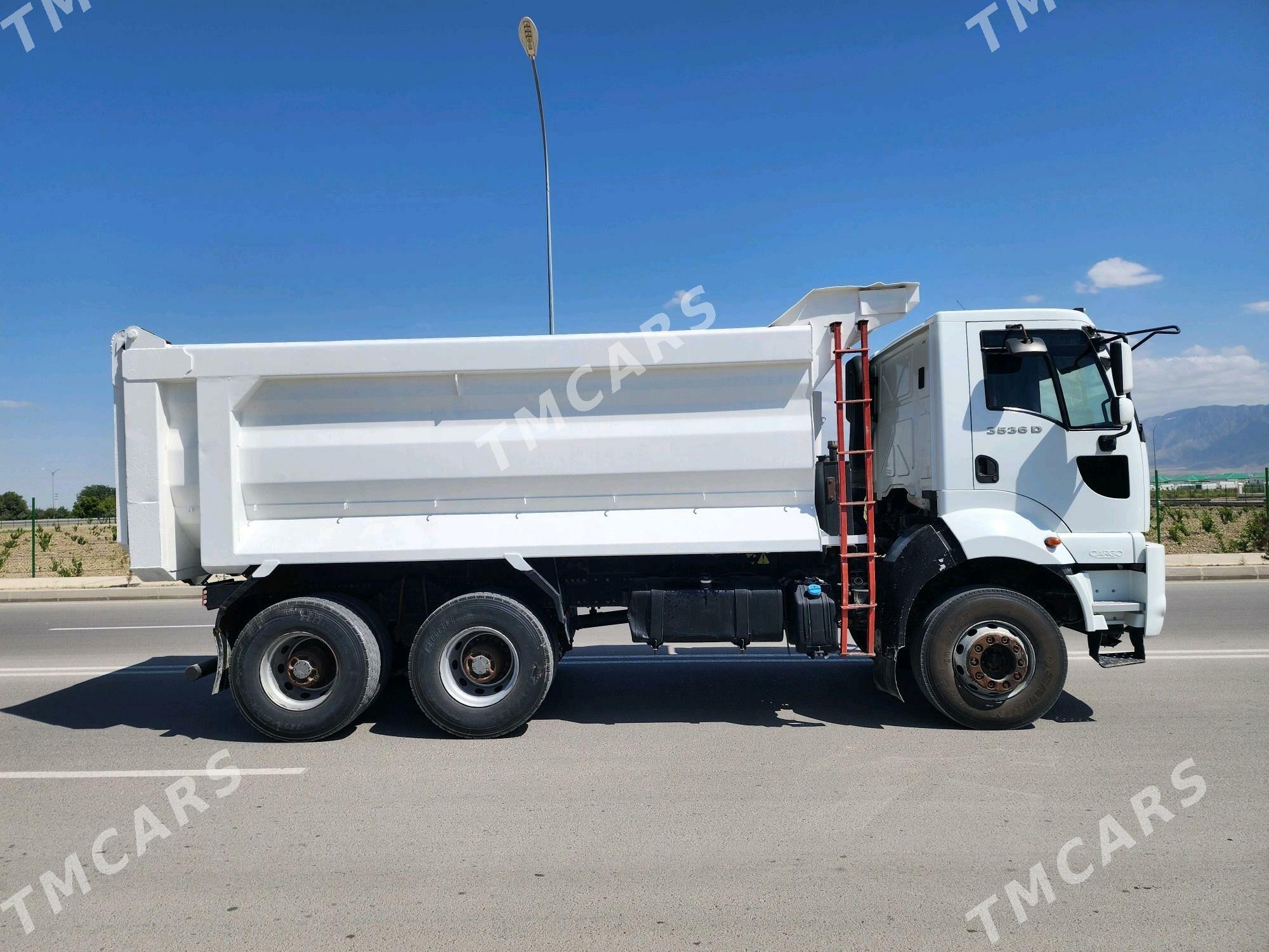 Ford Cargo 3535D 2014 - 750 000 TMT - Гёкдепе - img 4