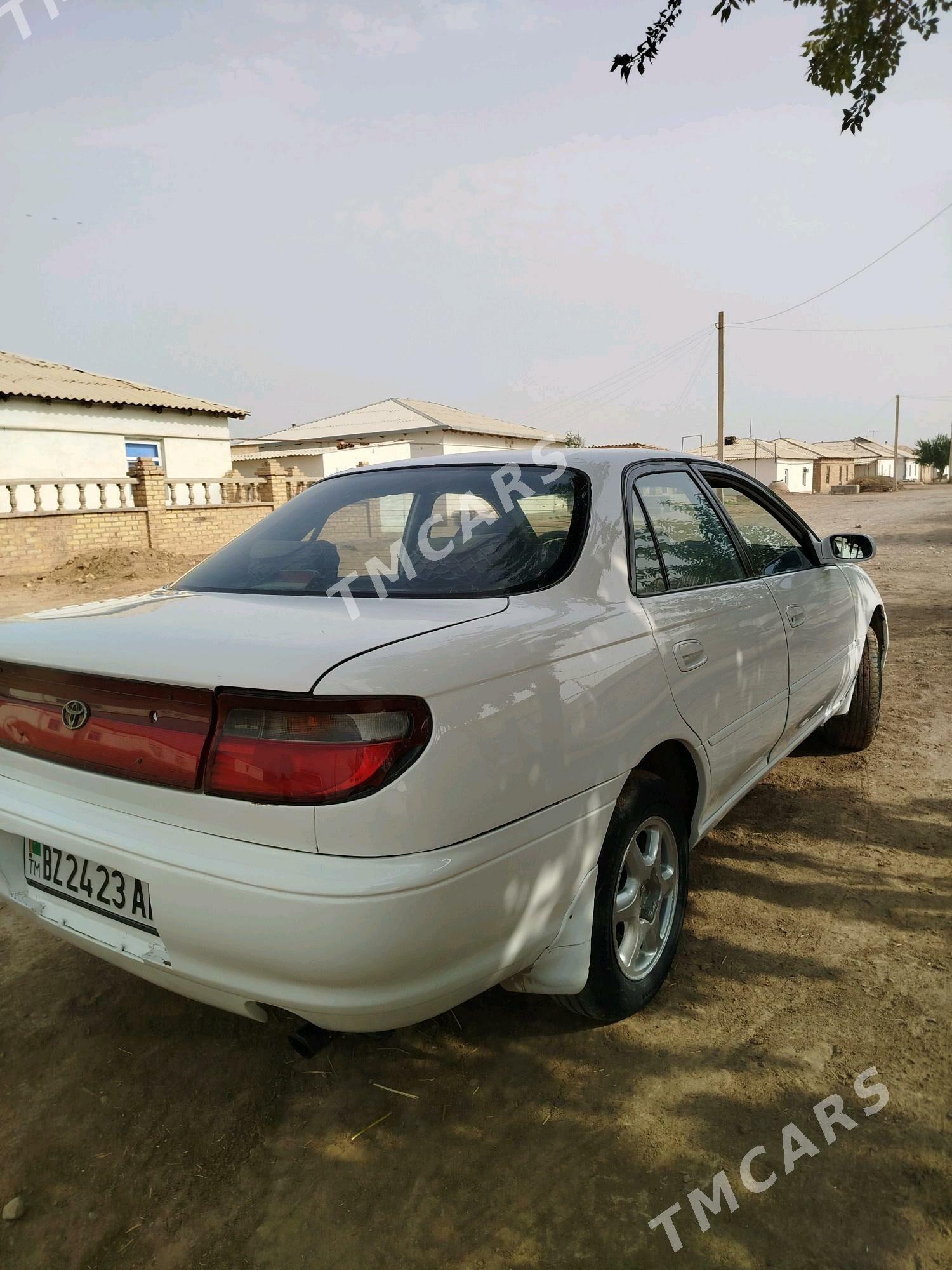 Toyota Carina 1995 - 46 000 TMT - Теджен - img 2