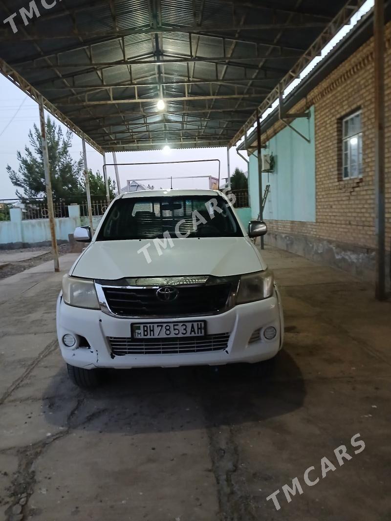 Toyota Hilux 2012 - 210 000 TMT - Sarahs - img 2