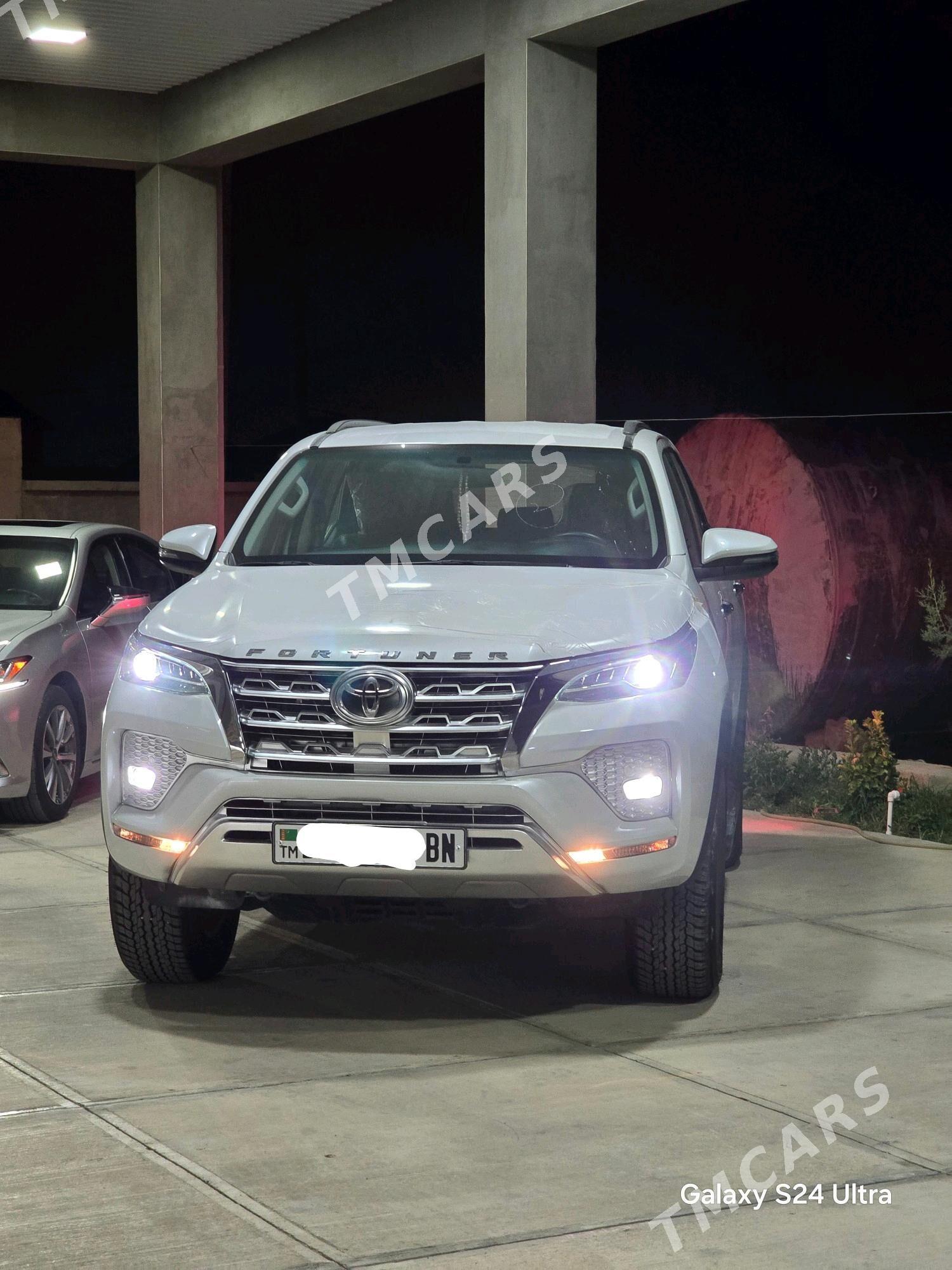 Toyota Fortuner 2024 - 640 000 TMT - Balkanabat - img 2