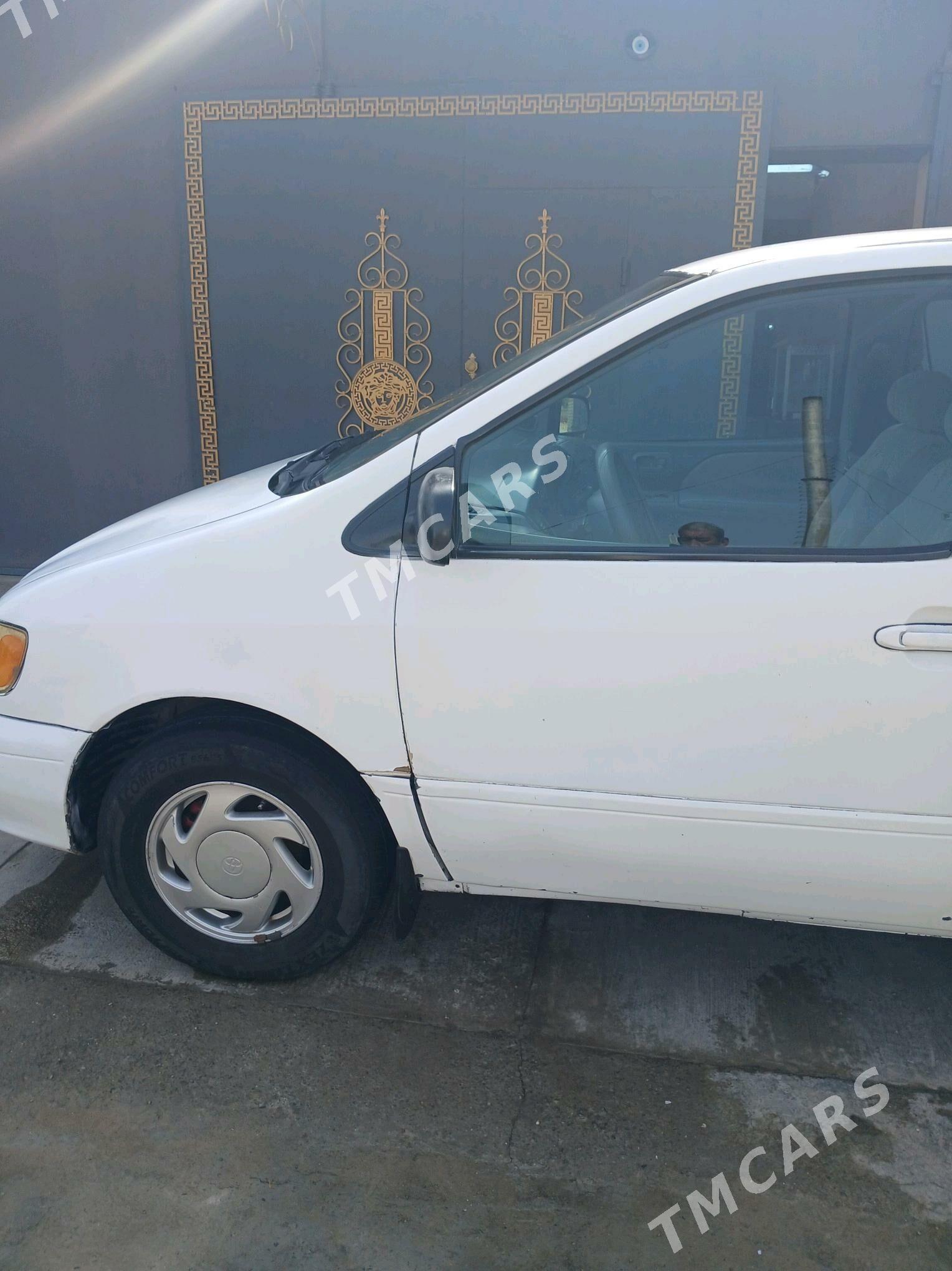 Toyota Sienna 2000 - 140 000 TMT - Türkmenabat - img 9