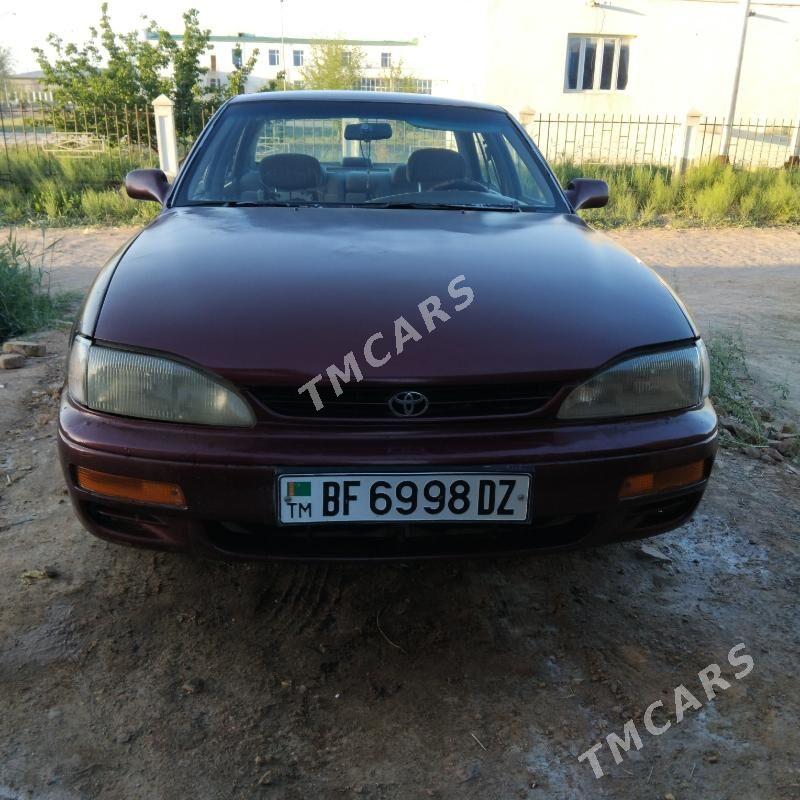 Toyota Camry 1996 - 75 000 TMT - Дашогуз - img 2