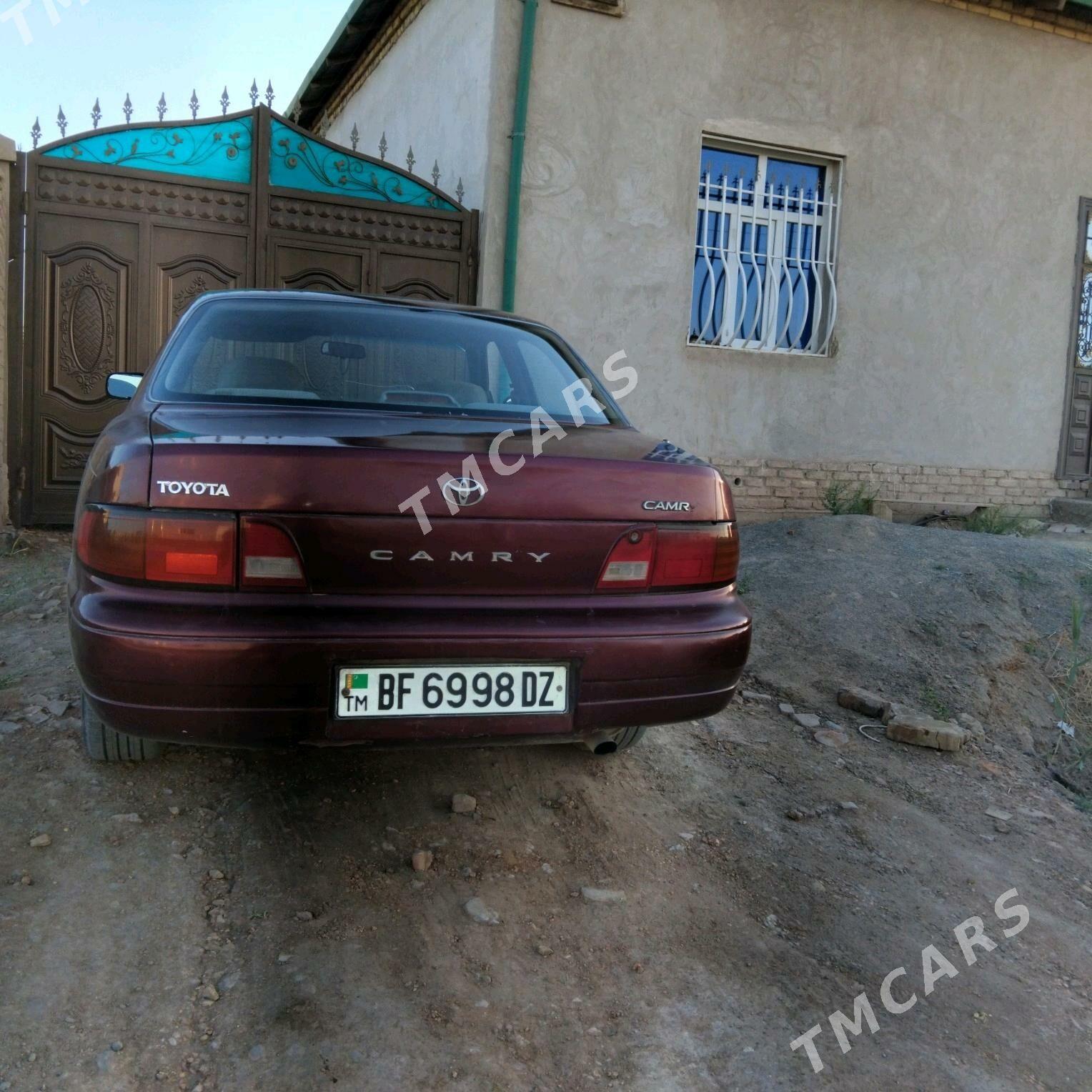 Toyota Camry 1996 - 75 000 TMT - Дашогуз - img 3