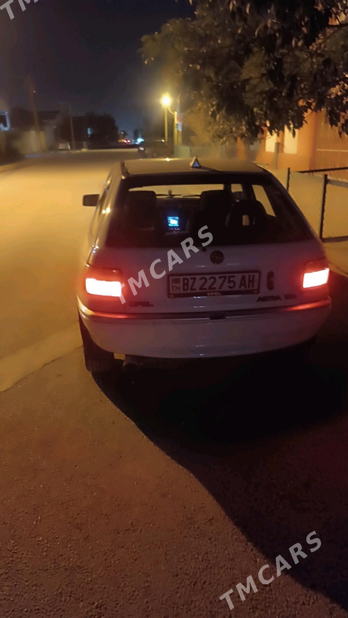 Opel Astra 1992 - 45 000 TMT - 11 mkr - img 2