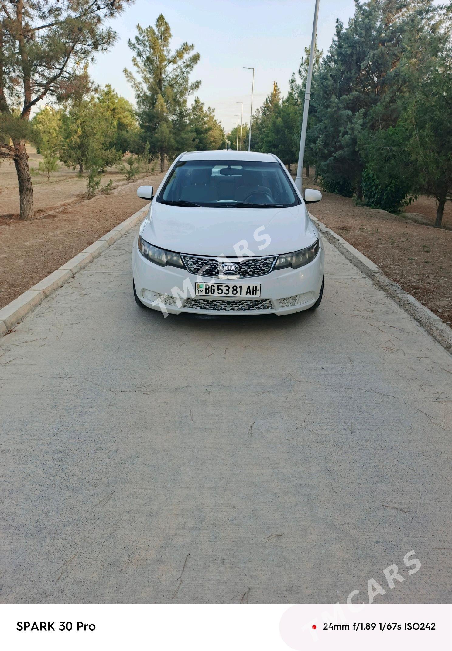 Kia Forte 2010 - 120 000 TMT - Ýaşlyk - img 3
