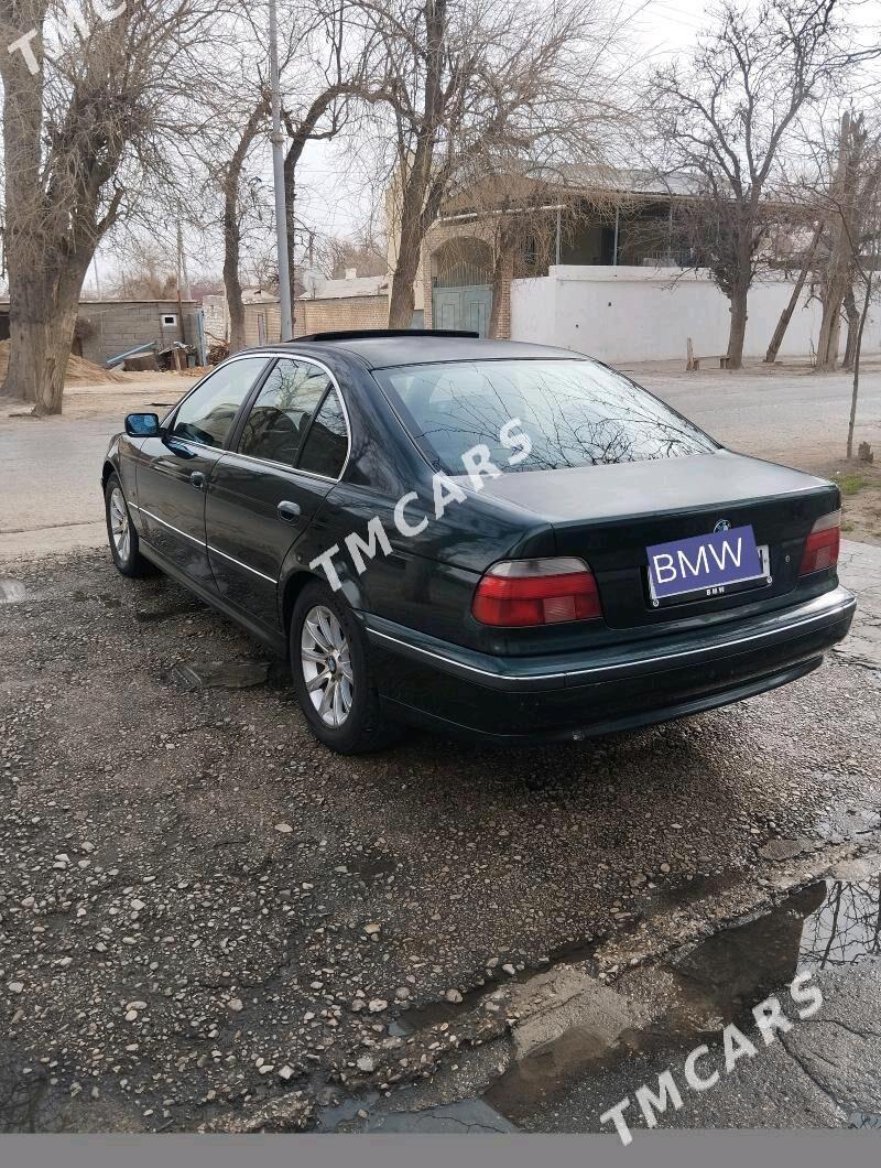 BMW E39 1999 - 90 000 TMT - Дашогуз - img 3