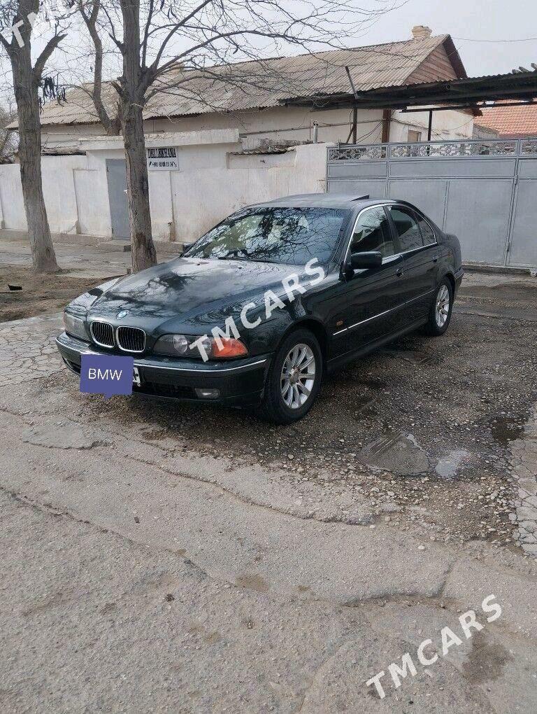 BMW E39 1999 - 90 000 TMT - Дашогуз - img 1