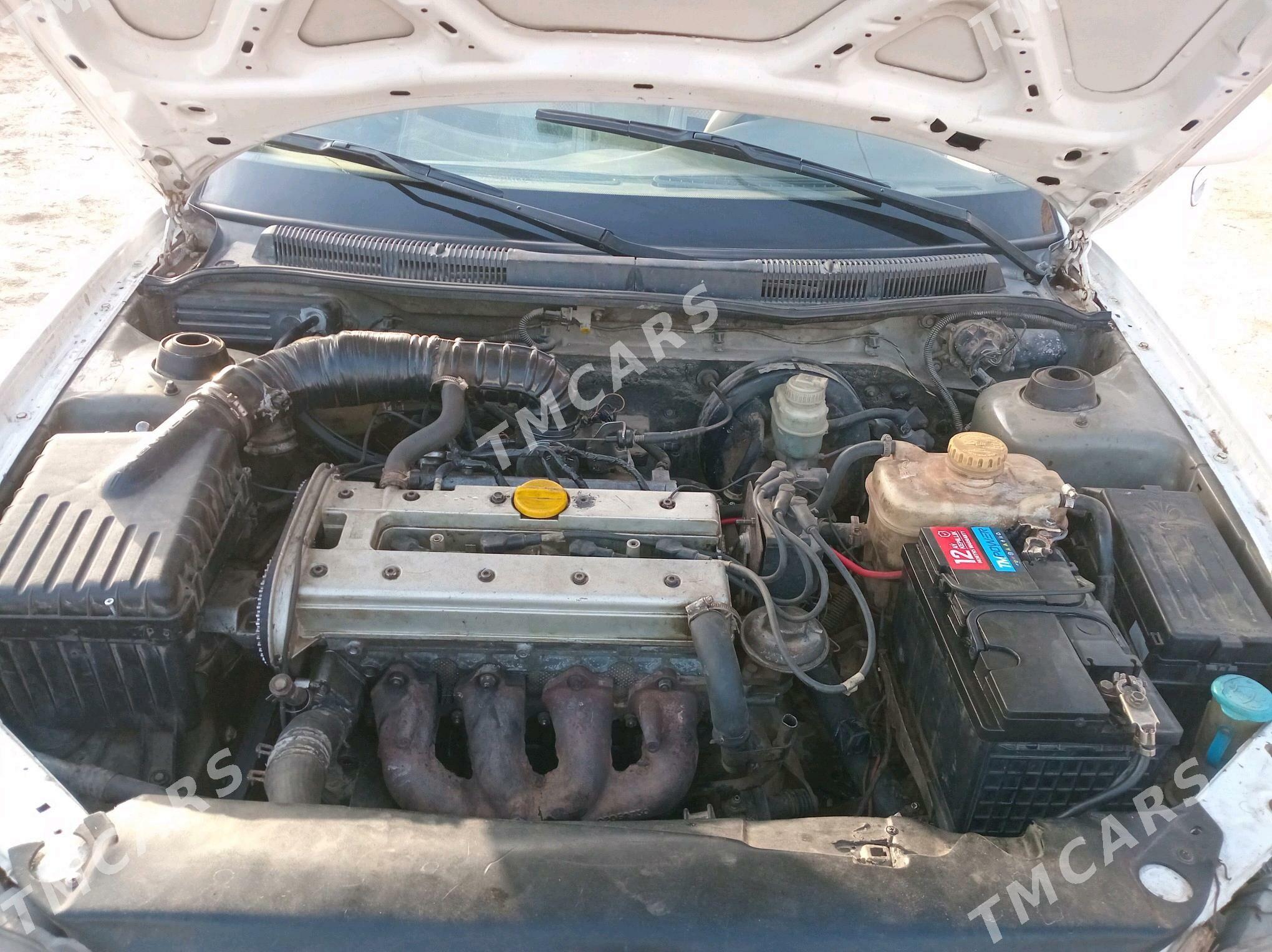 Daewoo Nubira 1998 - 24 000 TMT - Болдумсаз - img 5