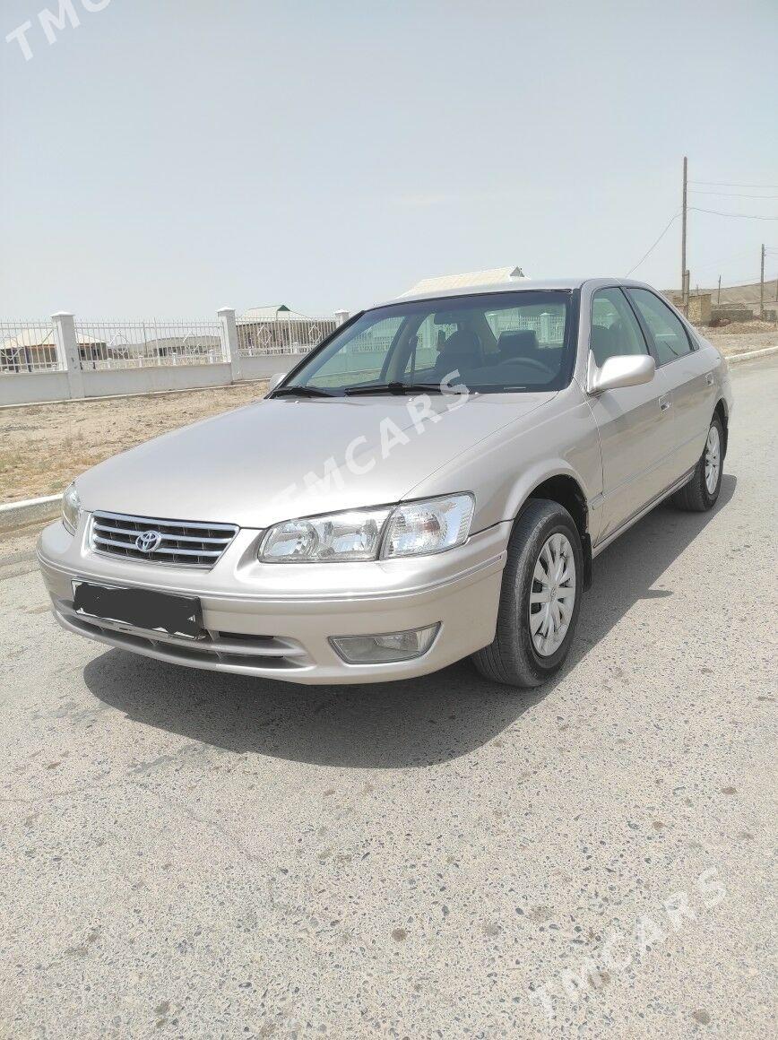 Toyota Camry 1998 - 120 000 TMT - Койтендаг - img 3