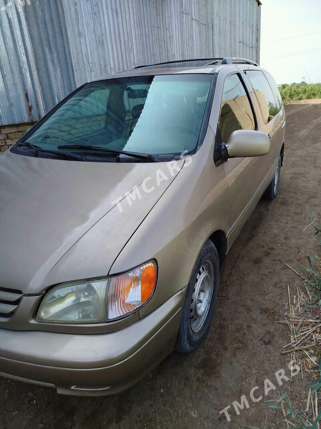 Toyota Sienna 2001 - 150 000 TMT - Gurbansoltan Eje - img 2
