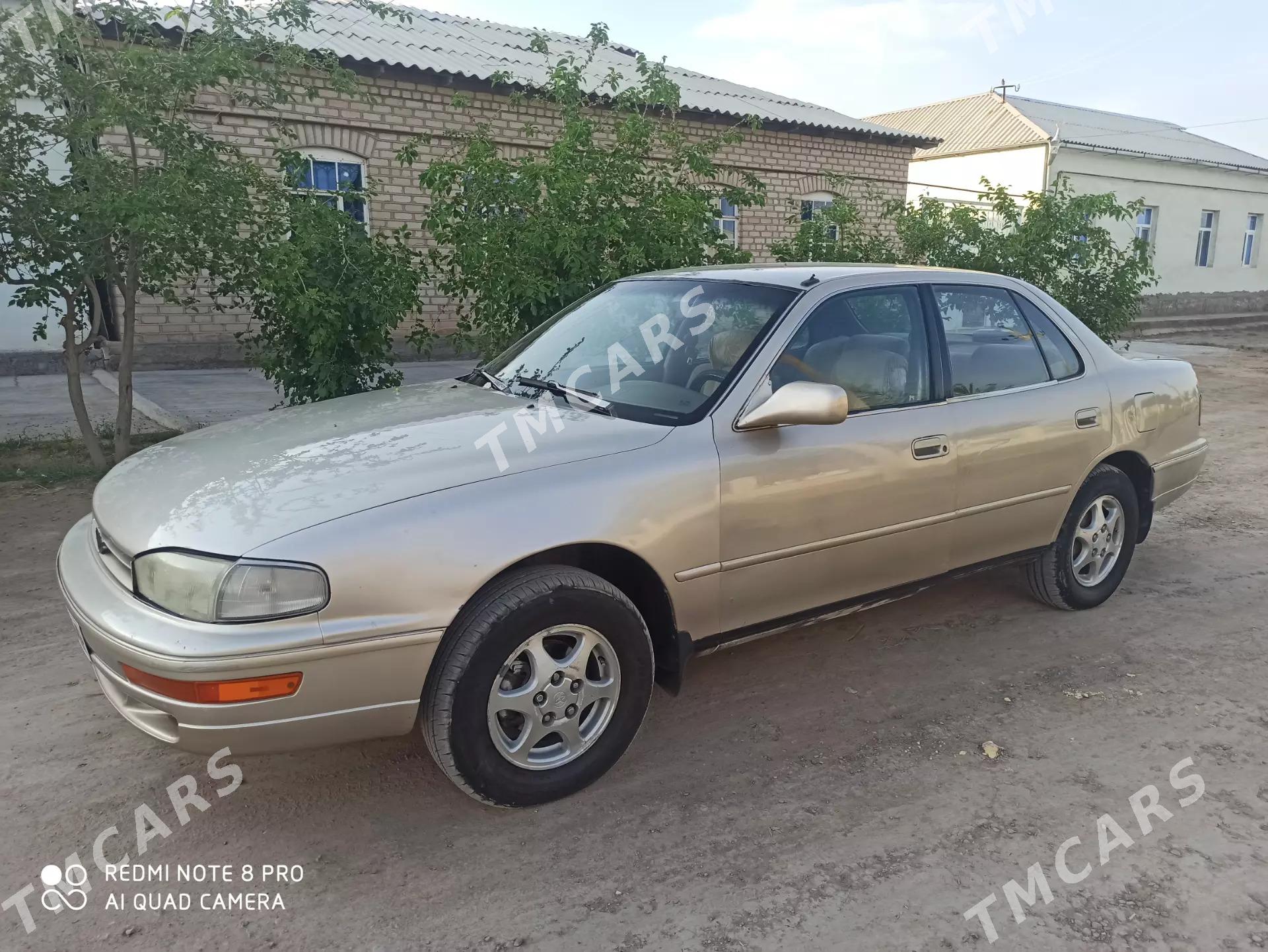 Toyota Camry 1993 - 82 000 TMT - Ёлётен - img 4