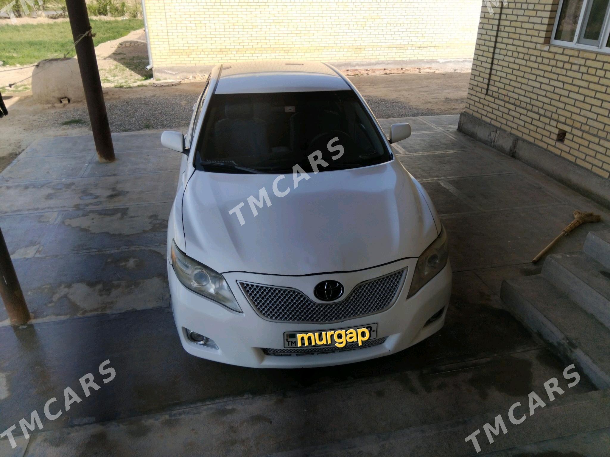 Toyota Camry 2010 - 115 000 TMT - Мургап - img 2