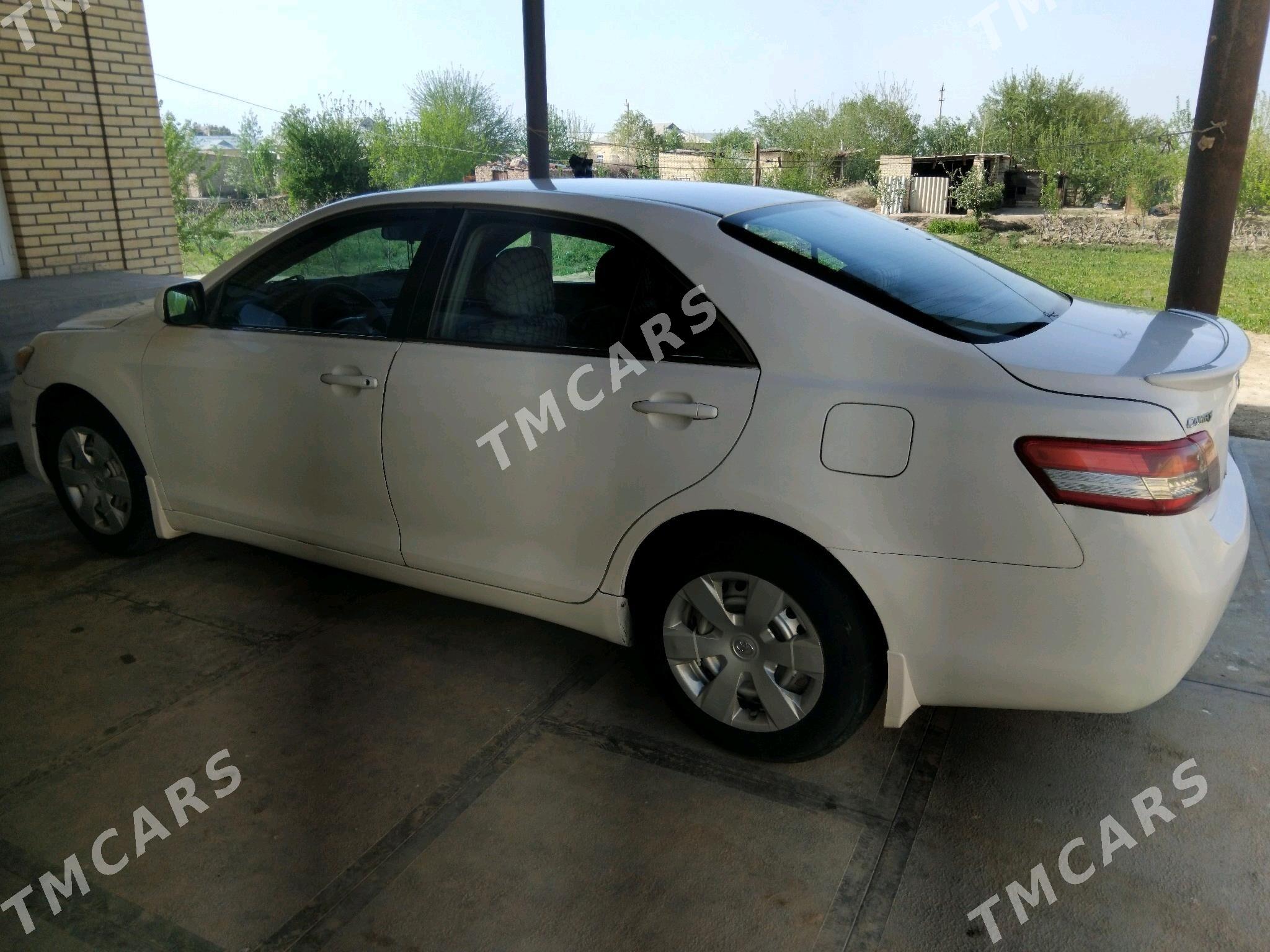 Toyota Camry 2010 - 115 000 TMT - Мургап - img 5