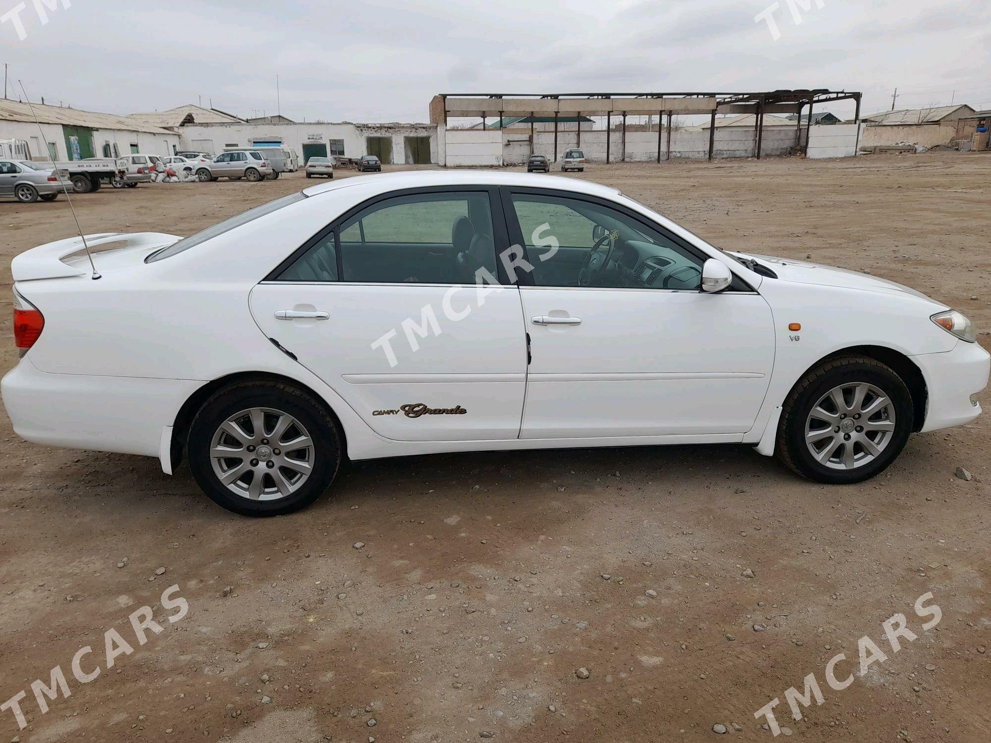 Toyota Camry 2002 - 180 000 TMT - Кёнеургенч - img 4