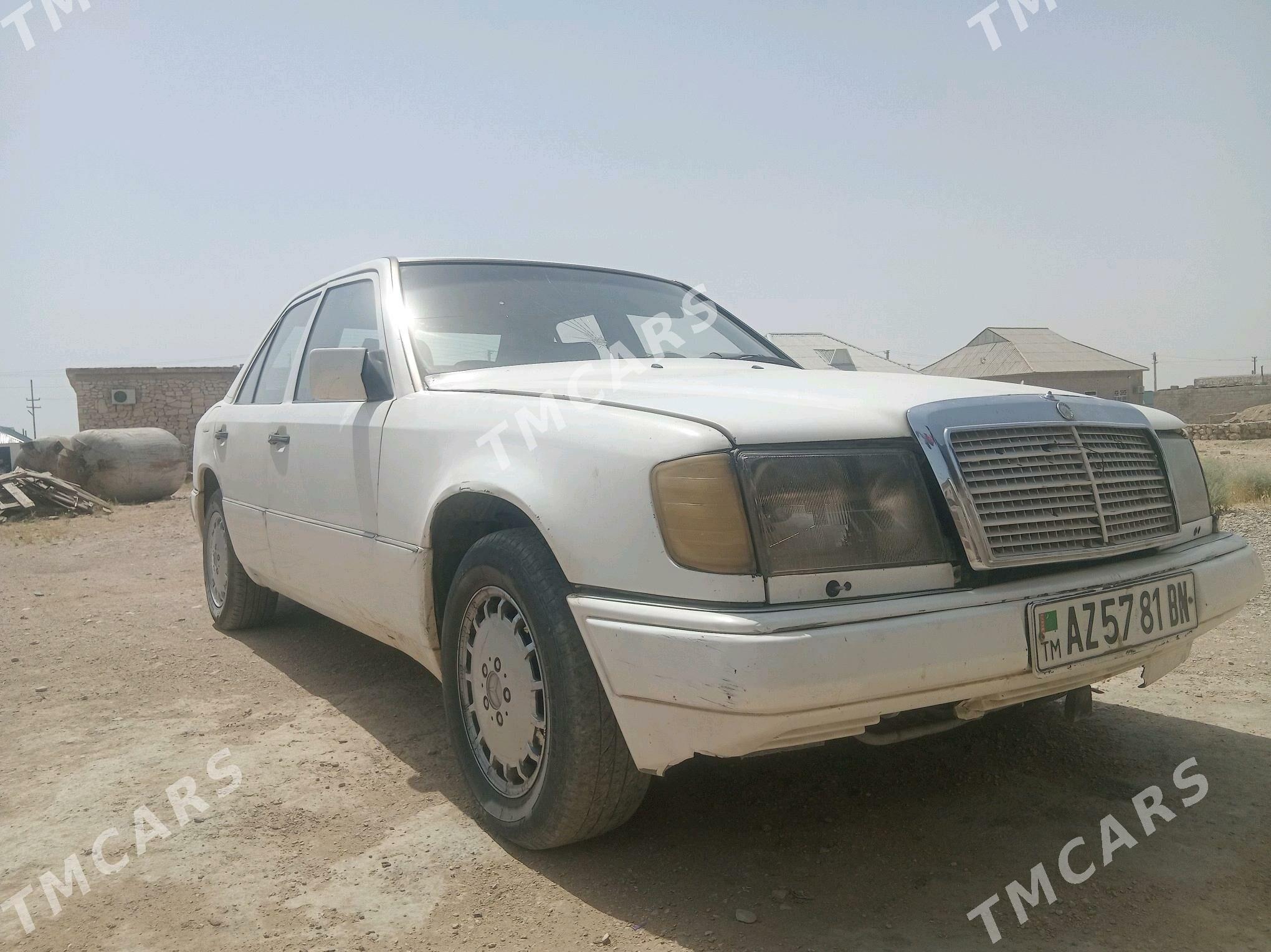 Mercedes-Benz 230E 1990 - 20 000 TMT - Balkanabat - img 3