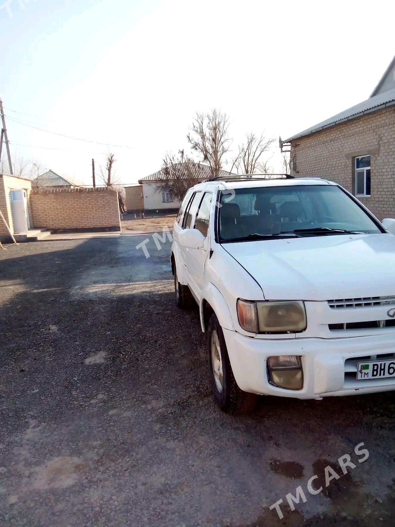Infiniti QX4 1999 - 55 000 TMT - Tejen - img 1