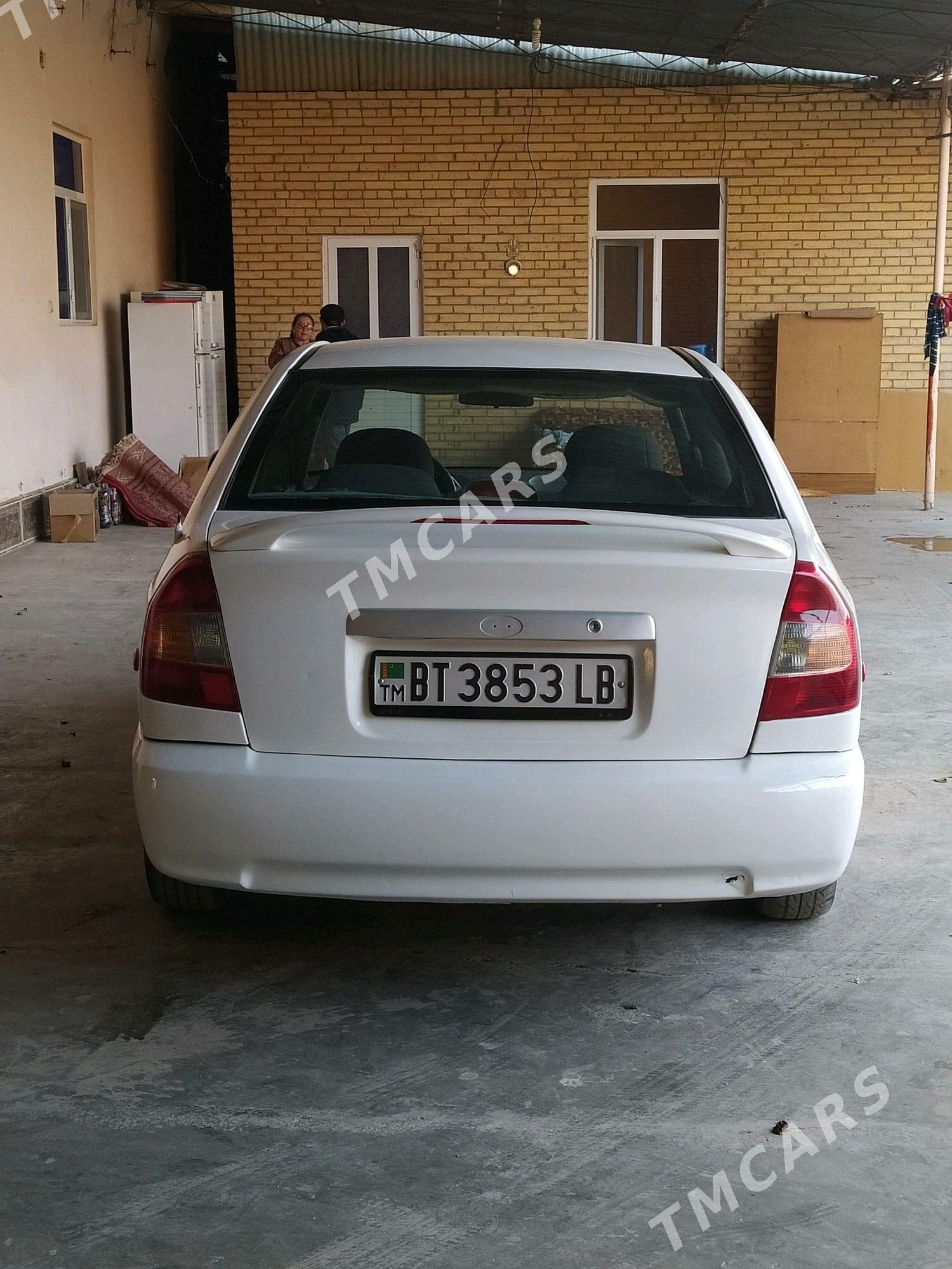 Hyundai Accent 2001 - 50 000 TMT - Türkmenabat - img 4