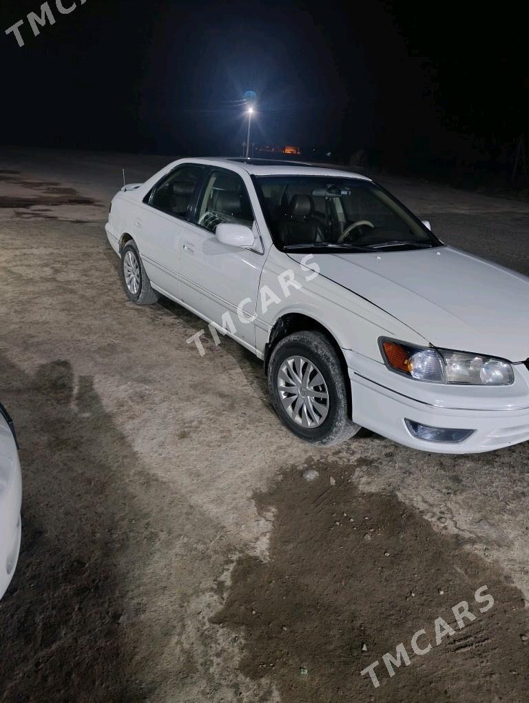 Toyota Camry 2000 - 130 000 TMT - Köneürgenç - img 5