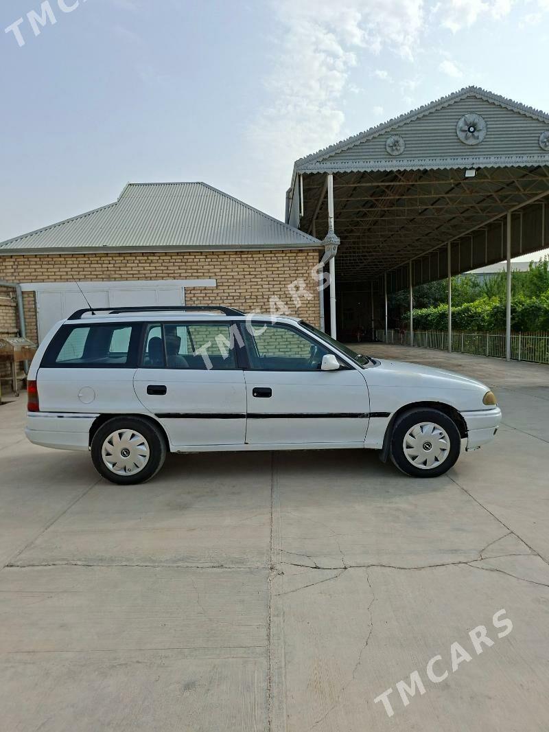 Opel Astra 1997 - 40 000 TMT - Мары - img 2