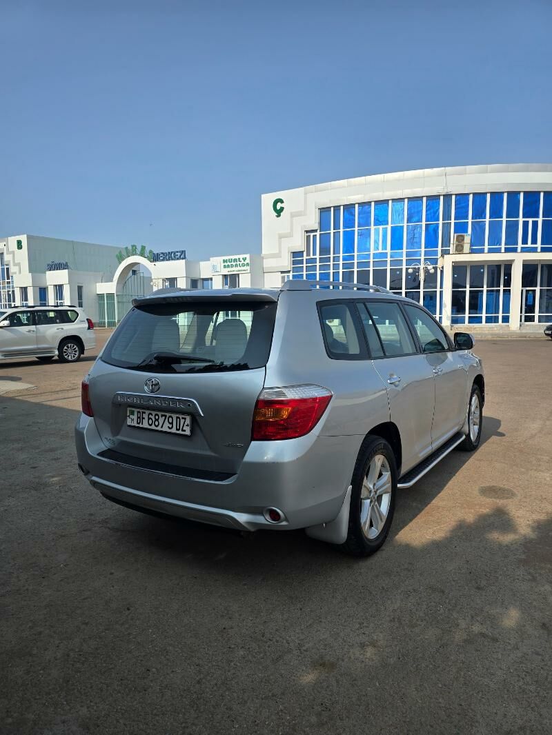 Toyota Highlander 2010 - 280 000 TMT - Daşoguz - img 4