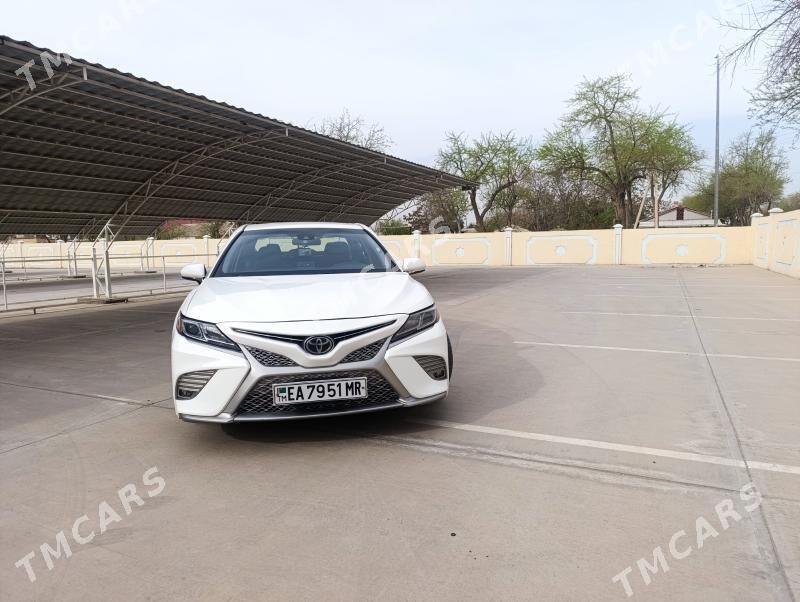 Toyota Camry 2018 - 310 000 TMT - Baýramaly - img 6