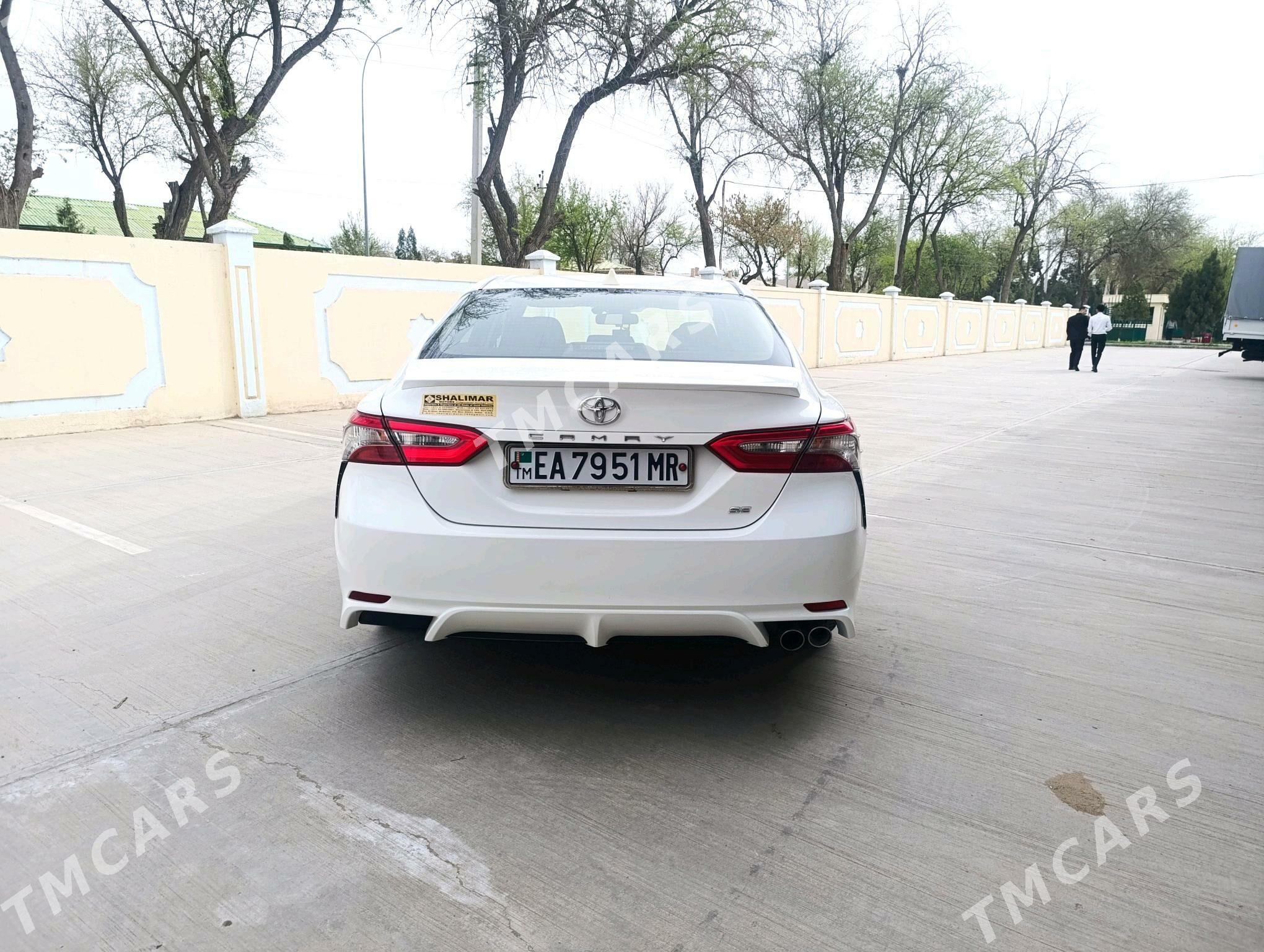 Toyota Camry 2018 - 310 000 TMT - Baýramaly - img 10