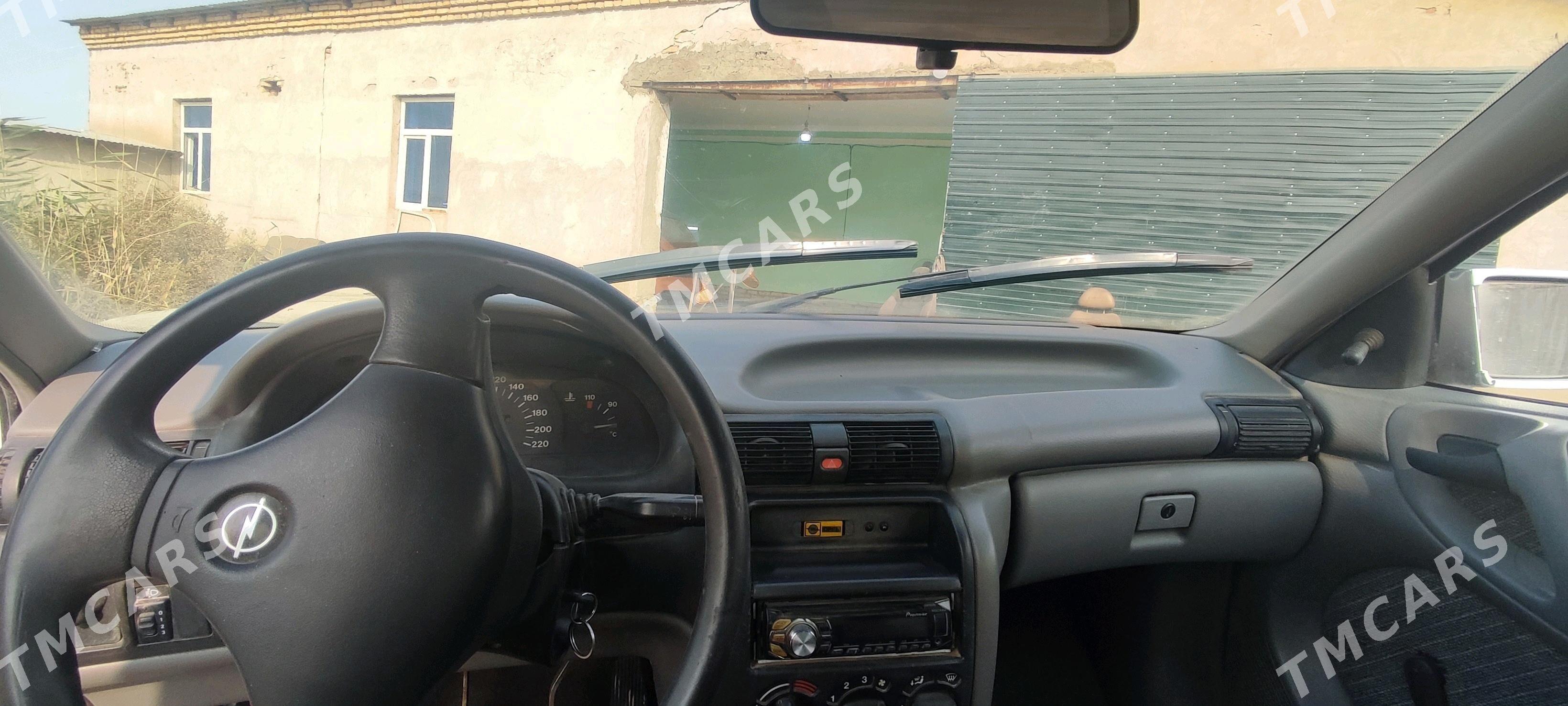 Opel Astra 1992 - 30 000 TMT - Daşoguz - img 2