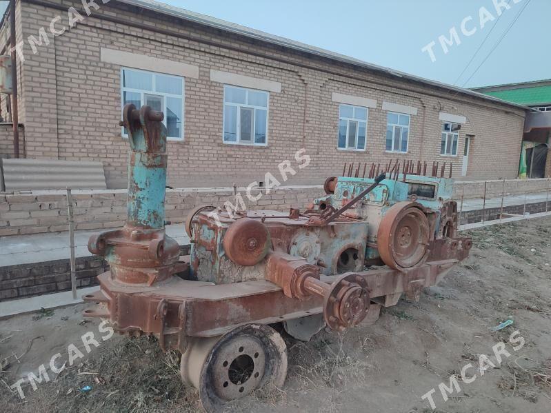 MTZ 80 1980 - 200 000 TMT - Halaç - img 9