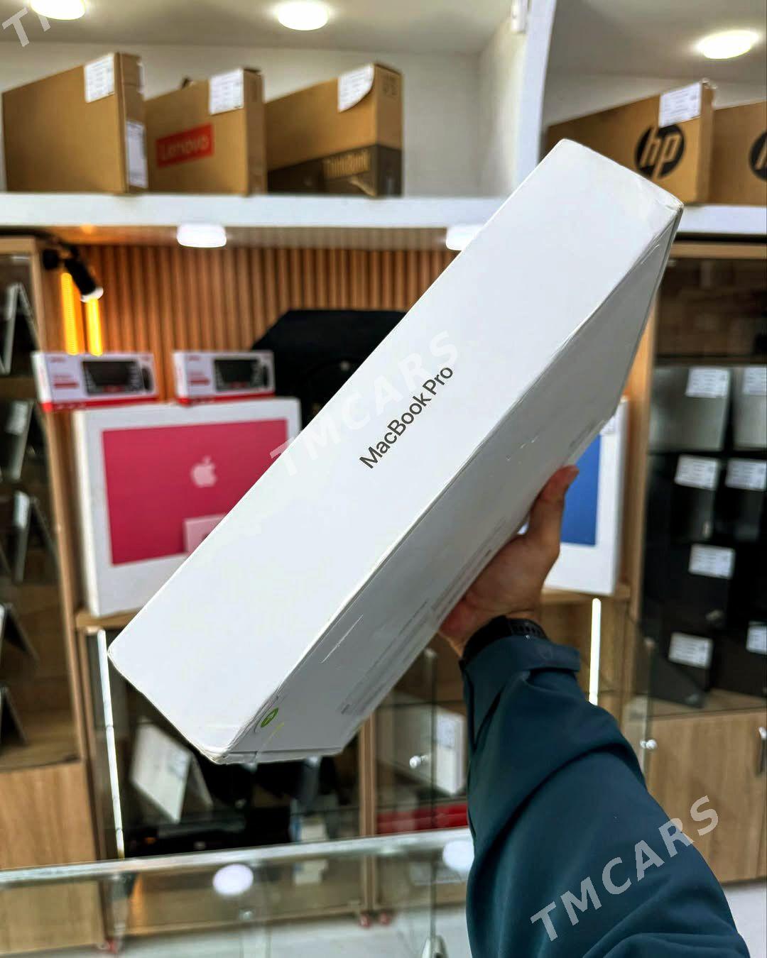 MacBook / M4 Max / RAM 36 GB - Aşgabat - img 8