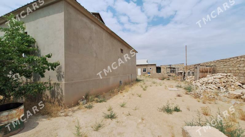 Akdaşda ýaşaýyş jaýy. Gyssagly - Туркменбаши - img 2