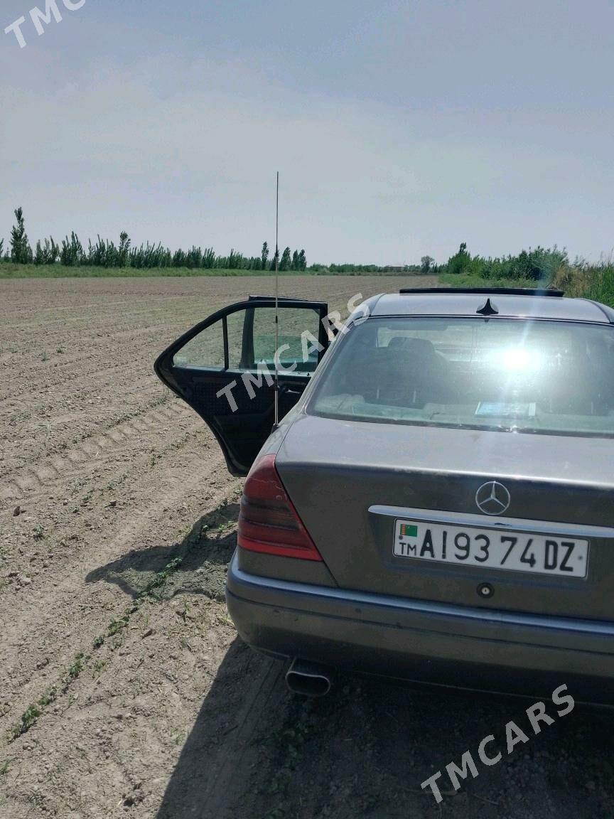 Mercedes-Benz C350 1995 - 50 000 TMT - Шабатский этрап - img 4