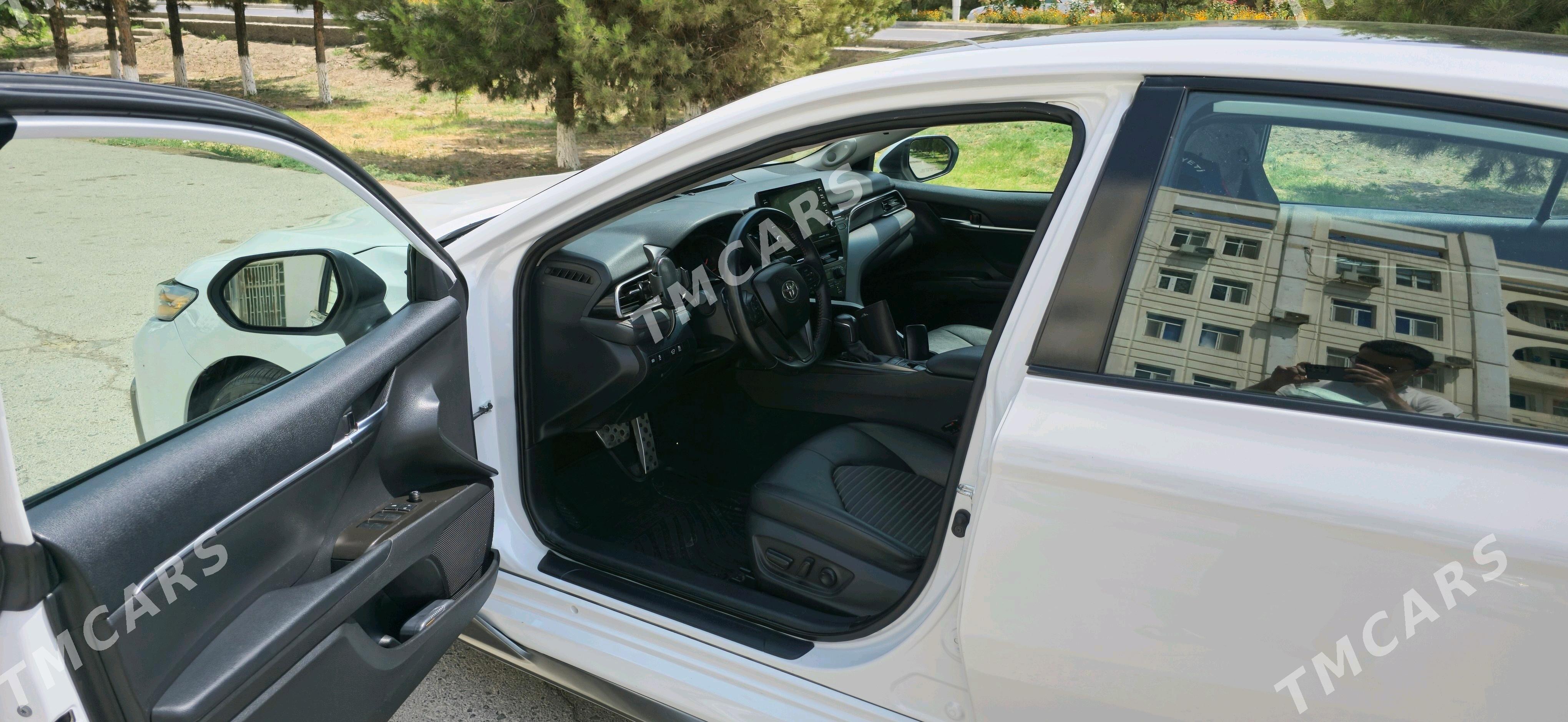 Toyota Camry 2022 - 320 000 TMT - Туркменабат - img 8