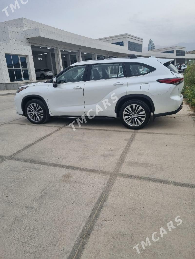 Toyota Highlander 2022 - 810 000 TMT - Bedew - img 3