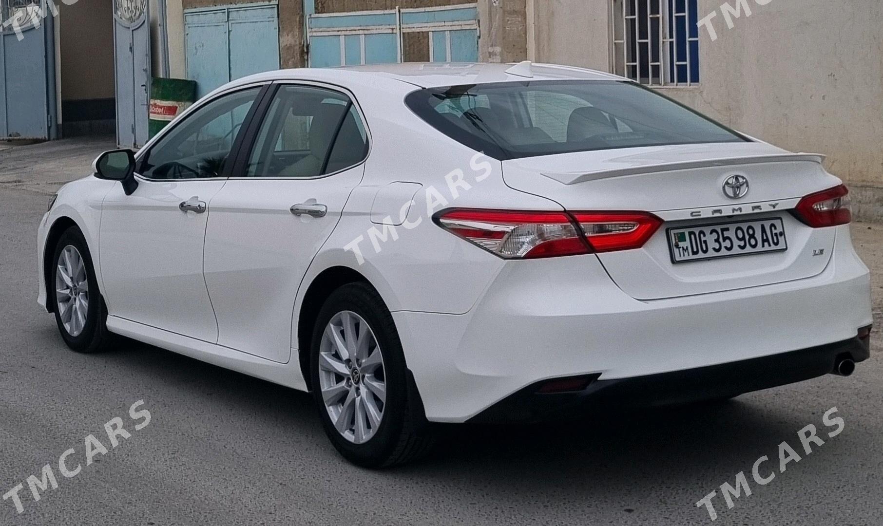 Toyota Camry 2020 - 290 000 TMT - Гуртли - img 3