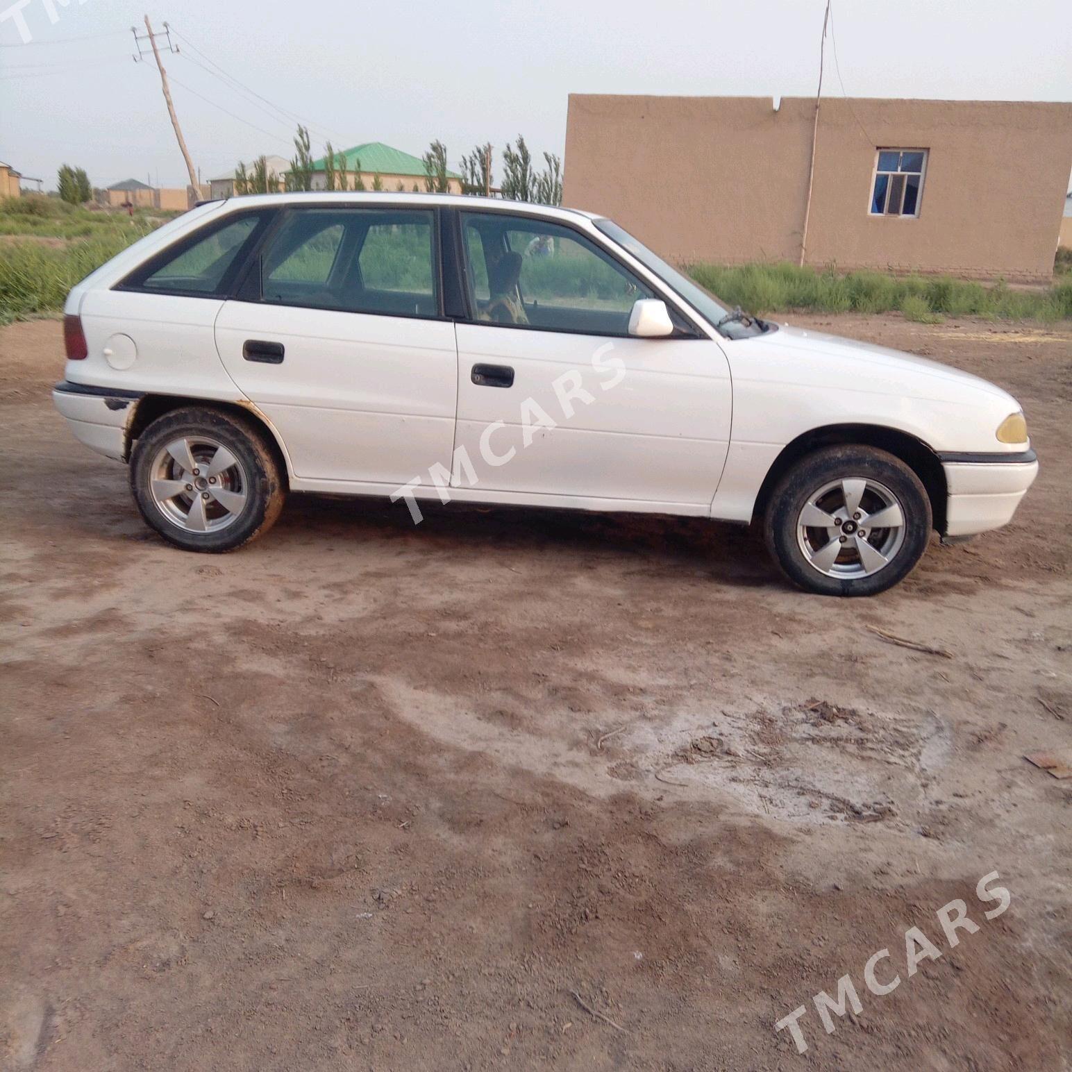 Opel Astra 1993 - 35 000 TMT - Gurbansoltan Eje - img 6