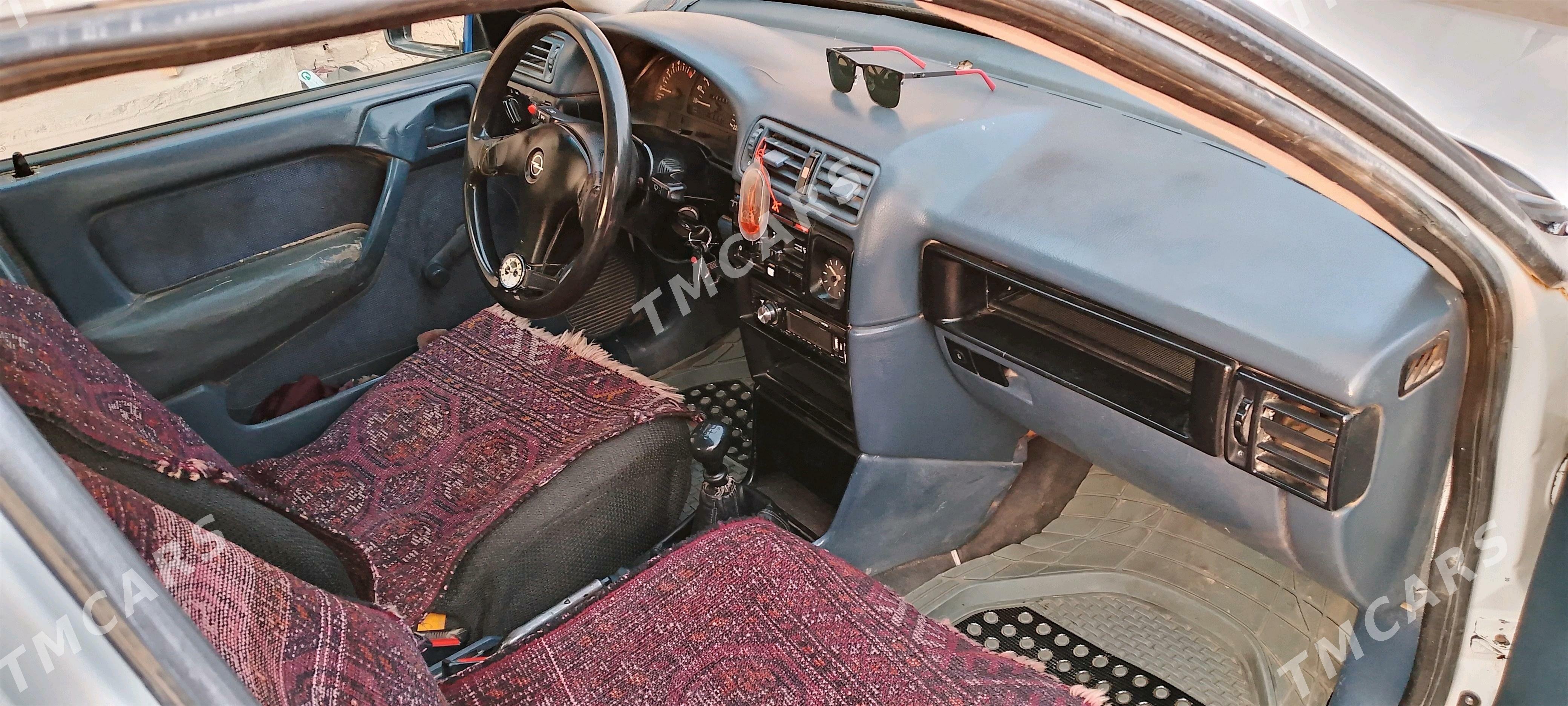 Opel Vectra 1992 - 22 000 TMT - Boldumsaz - img 2
