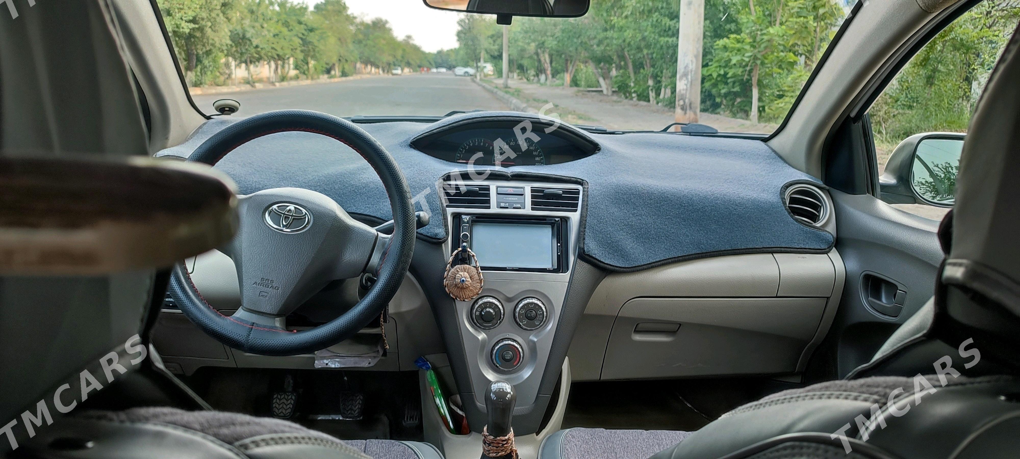 Toyota Yaris 2009 - 105 000 TMT - Дашогуз - img 5