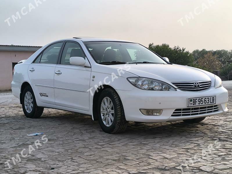 Toyota Camry 2003 - 180 000 TMT - Kerki - img 5