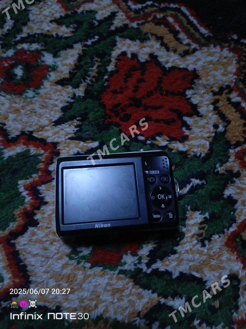 fotoapparat - Gurbansoltan Eje - img 2