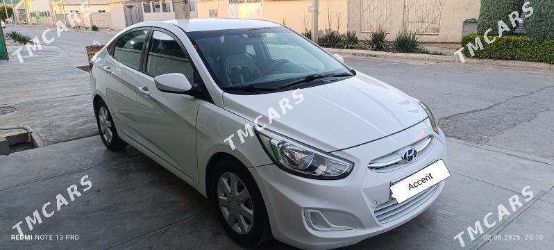 Hyundai Accent 2015 - 140 000 TMT - Büzmeýin - img 2