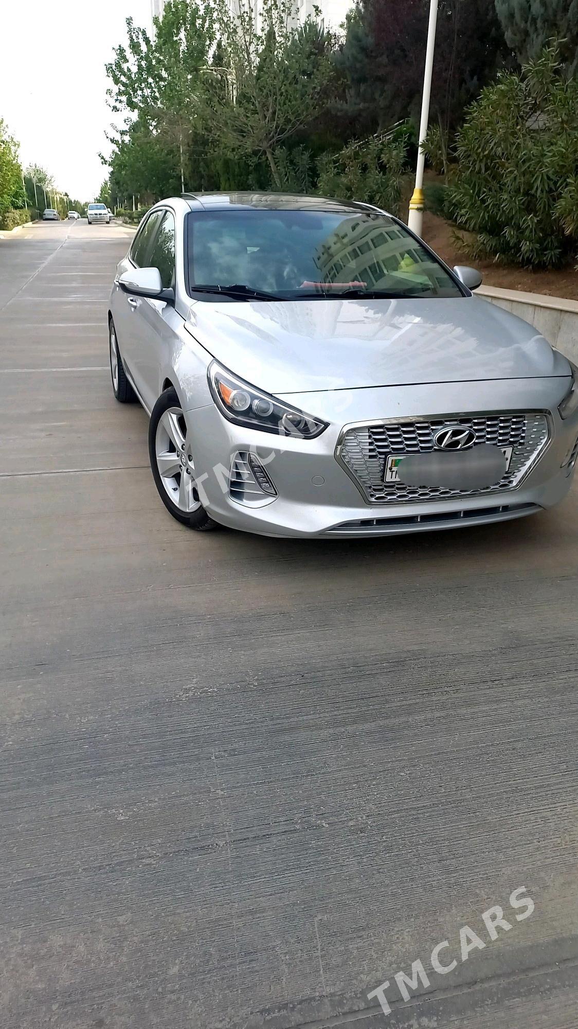 Hyundai Elantra GT 2017 - 210 000 TMT - Бахарден - img 6
