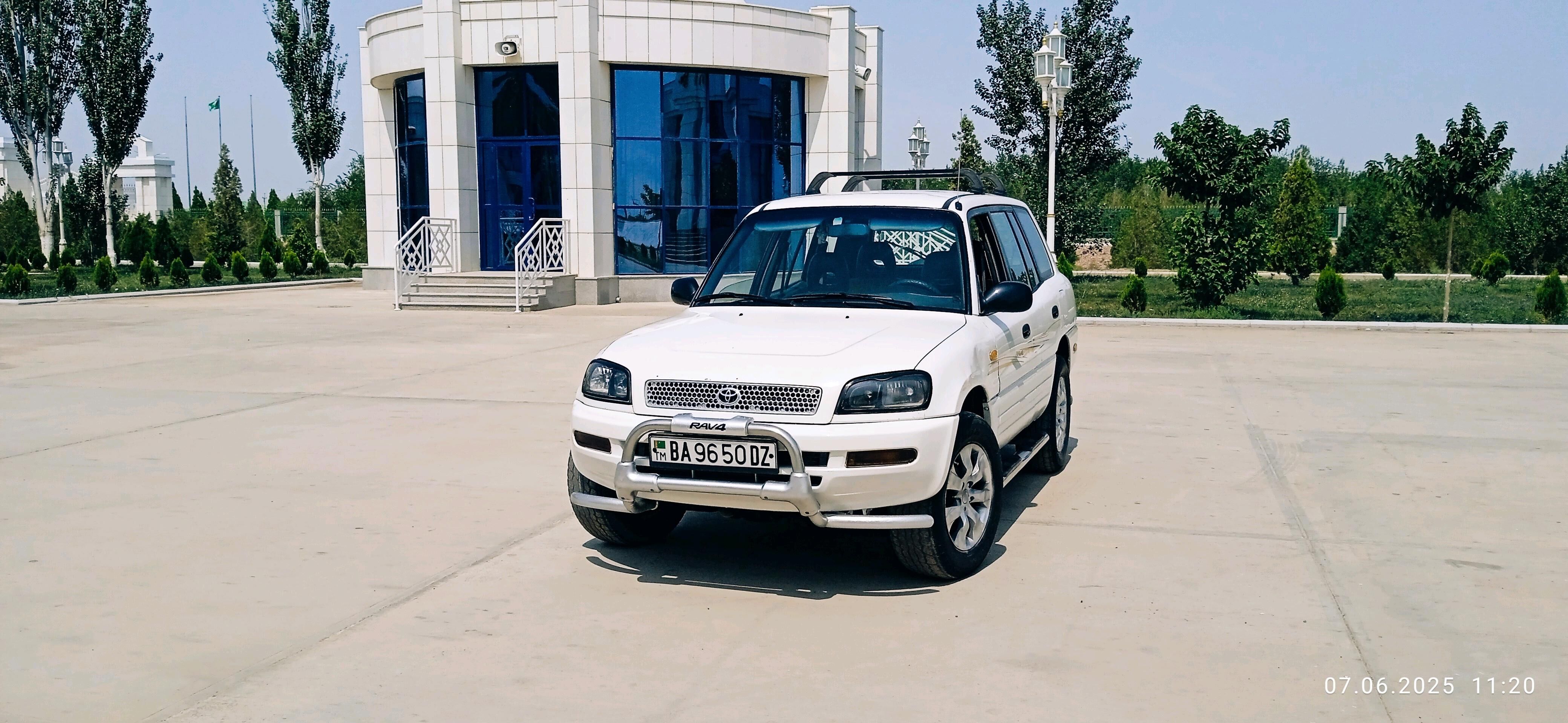 Toyota RAV4 1997 - 92 000 TMT - Дашогуз - img 8