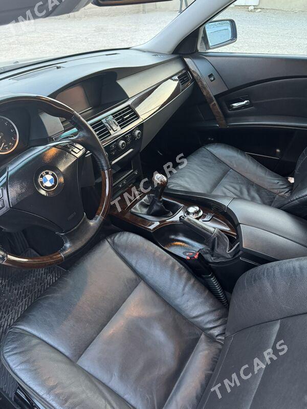 BMW E60 2004 - 175 000 TMT - Балканабат - img 5