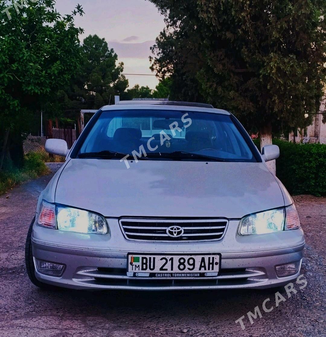Toyota Camry 2000 - 150 000 TMT - Кака - img 1