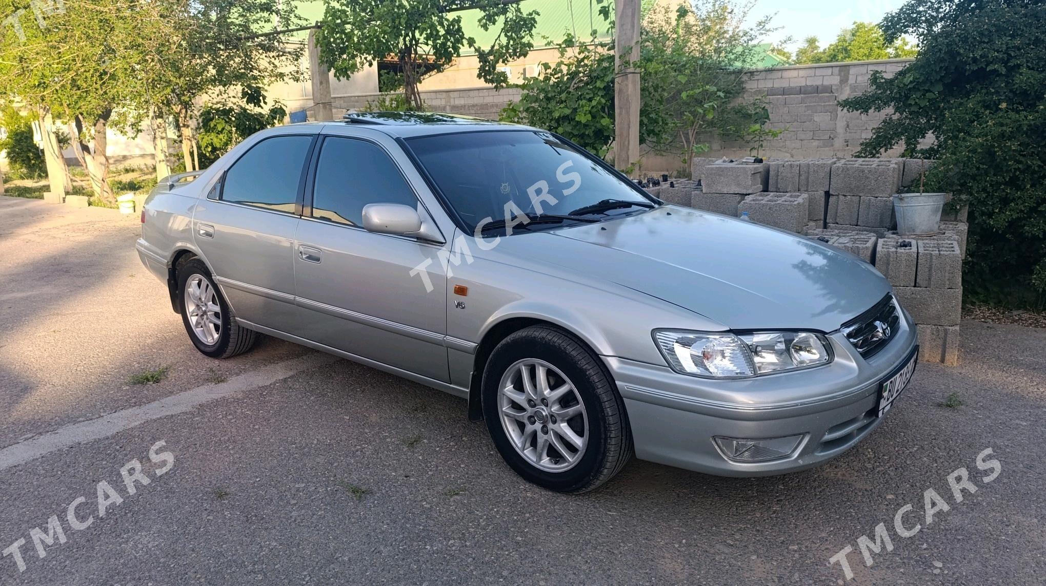 Toyota Camry 2000 - 150 000 TMT - Кака - img 2