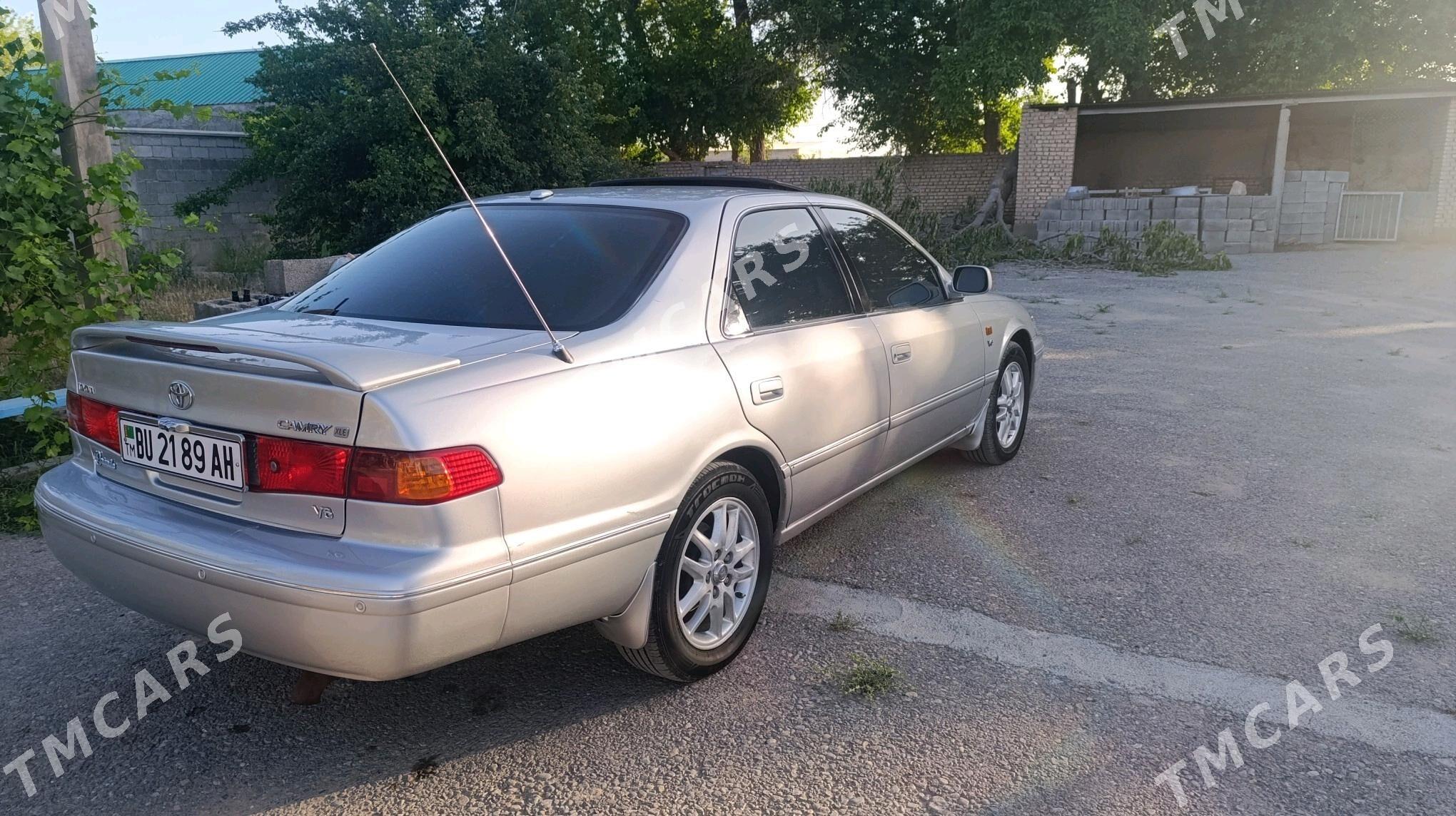 Toyota Camry 2000 - 150 000 TMT - Кака - img 4